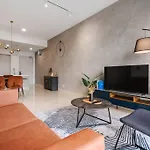 Trion Kl Modern Netflix 2Bedroom 6Pax