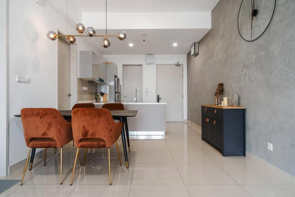 Trion Kl Modern Netflix 2bedroom 6pax Pangsapuri *