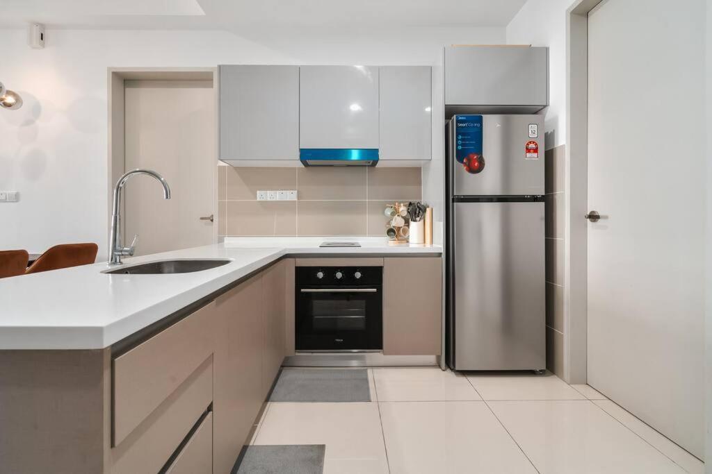 Trion Kl Modern Netflix 2bedroom 6pax Pangsapuri *